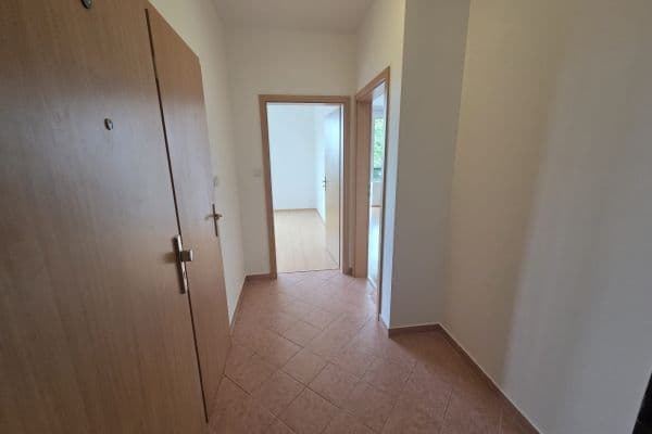 Pronájem bytu 2+kk 45 m², Werichova, Praha Pronájem bytu 2+kk 45 m², Werichova, Praha