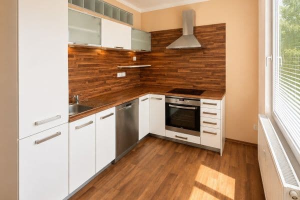 Pronájem bytu 3+1 70 m², Zvonařova, Lovosice Pronájem bytu 3+1 70 m², Zvonařova, Lovosice