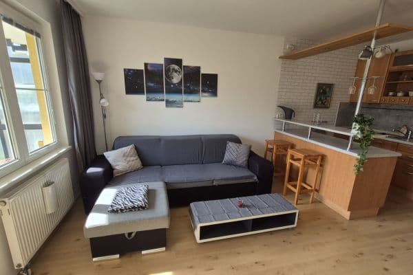 Pronájem bytu 2+kk 48 m², 17. listopadu, Mladá Boleslav, Středočeský kraj Pronájem bytu 2+kk 48 m², 17. listopadu, Mladá Boleslav, Středočeský kraj