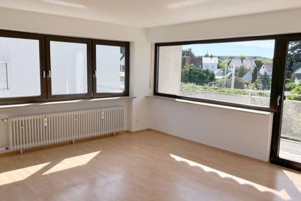 Pronájem bytu 4+1 104 m², Fürth Pronájem bytu 4+1 104 m², Fürth