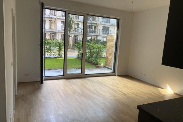 Pronájem bytu 2+1 53 m², Bayreuther Straße 20, Nürnberg Pronájem bytu 2+1 53 m², Bayreuther Straße 20, Nürnberg