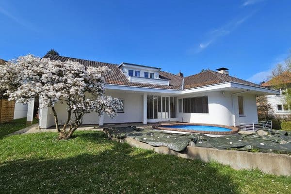 Prodej domu 209 m², pozemek 797 m², Kassel Prodej domu 209 m², pozemek 797 m², Kassel