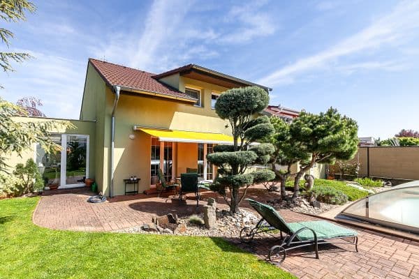 Prodej domu 270 m², pozemek 598 m², K Remízku, Vestec Prodej domu 270 m², pozemek 598 m², K Remízku, Vestec