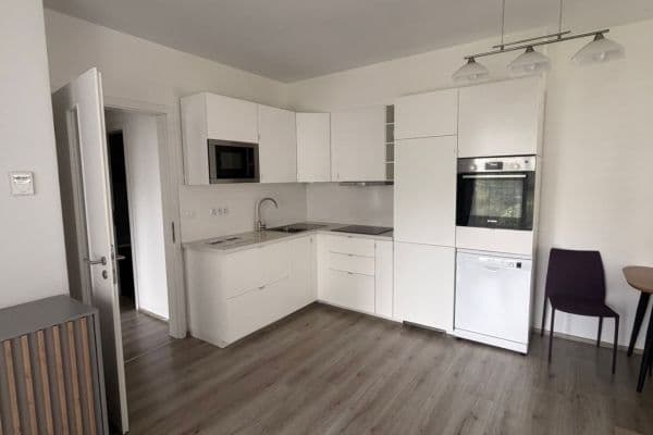 Pronájem bytu 3+kk 66 m², Nad Úžlabinou, Praha Pronájem bytu 3+kk 66 m², Nad Úžlabinou, Praha
