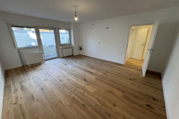 Prodej bytu 3+1 78 m², Köln Prodej bytu 3+1 78 m², Köln