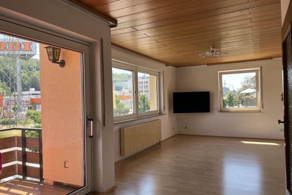 Pronájem bytu 4+1 85 m², Schwäbisch Gmünd-OST Pronájem bytu 4+1 85 m², Schwäbisch Gmünd-OST