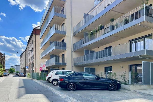 Pronájem bytu 2+1 63 m², Lange Straße 65, Fürth Pronájem bytu 2+1 63 m², Lange Straße 65, Fürth