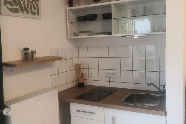 Pronájem bytu 1+1 35 m², Mittelstr. 3, Burscheid Pronájem bytu 1+1 35 m², Mittelstr. 3, Burscheid