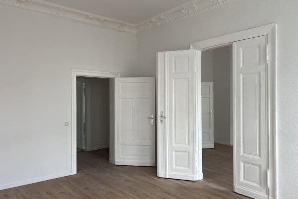 Pronájem bytu 3+1 92 m², Magdeburg, Sasko-Anhaltsko Pronájem bytu 3+1 92 m², Magdeburg, Sasko-Anhaltsko