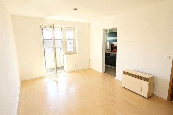 Pronájem bytu 2+1 46 m², Porschestraße 14, Landshut, Bavorsko Pronájem bytu 2+1 46 m², Porschestraße 14, Landshut, Bavorsko
