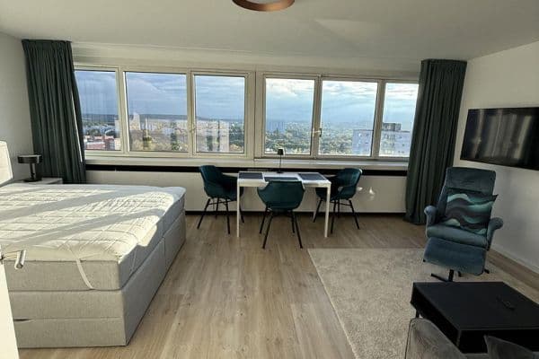 Pronájem bytu 1+1 39 m², Plieninger Straße 100, Stuttgart Möhringen Pronájem bytu 1+1 39 m², Plieninger Straße 100, Stuttgart Möhringen