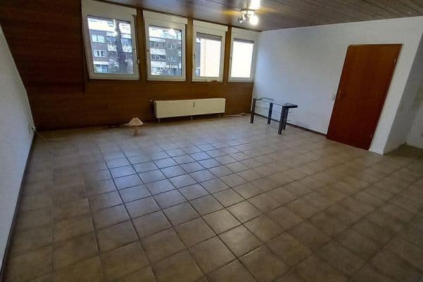 Pronájem bytu 1+1 43 m², Düsseldorf Pronájem bytu 1+1 43 m², Düsseldorf