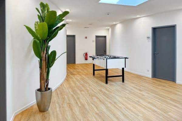Pronájem kanceláře 780 m², Ludwig-Erhard-Platz 1, Leverkusen Pronájem kanceláře 780 m², Ludwig-Erhard-Platz 1, Leverkusen