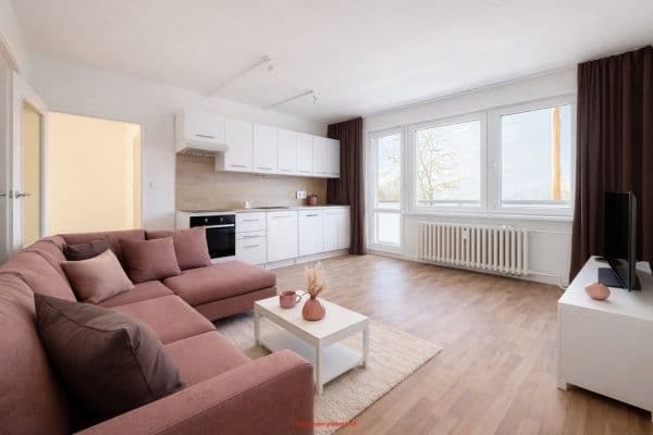 Pronájem bytu 2+kk 41 m², Dr. Glazera, Horní Suchá Pronájem bytu 2+kk 41 m², Dr. Glazera, Horní Suchá