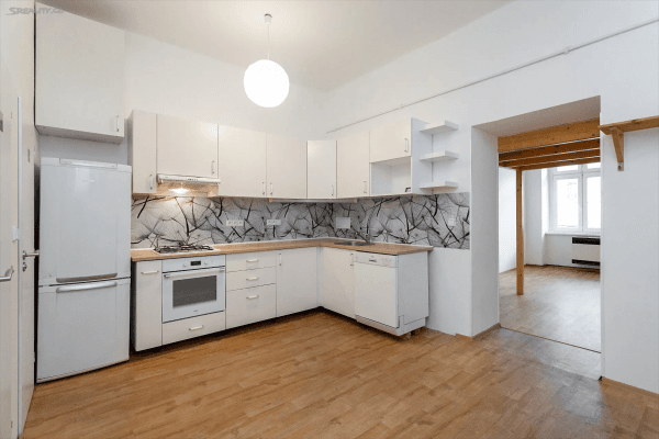 Pronájem bytu 2+1 54 m², Kovářská, Praha Pronájem bytu 2+1 54 m², Kovářská, Praha
