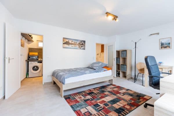 Pronájem bytu 1+1 40 m², Brückenstraße 17, Frankfurt, Hessen Pronájem bytu 1+1 40 m², Brückenstraße 17, Frankfurt, Hessen