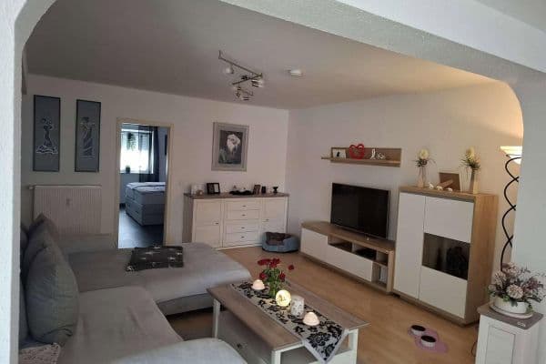 Pronájem bytu 3+1 107 m², Neumühler Str. 31, Oberhausen-Sterkrade Pronájem bytu 3+1 107 m², Neumühler Str. 31, Oberhausen-Sterkrade
