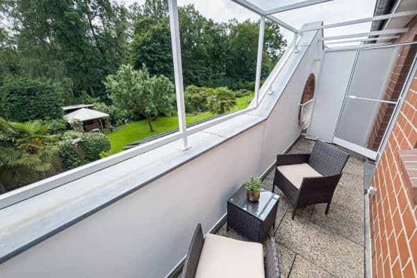 Prodej domu 88 m², pozemek 240 m², Grambker Heerstraße 118A, Bremen Prodej domu 88 m², pozemek 240 m², Grambker Heerstraße 118A, Bremen