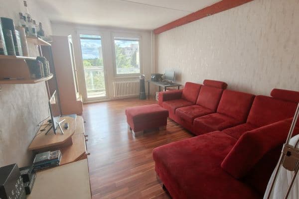 Prodej bytu 3+1 67 m², Krynická, Praha Prodej bytu 3+1 67 m², Krynická, Praha