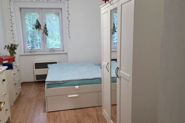 Pronájem bytu 2+kk 52 m², Zelinářská, Praha Pronájem bytu 2+kk 52 m², Zelinářská, Praha