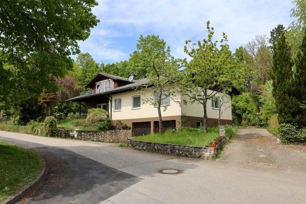 Prodej domu 222 m², pozemek 912 m², Hayingen Prodej domu 222 m², pozemek 912 m², Hayingen