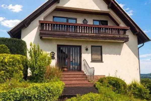Prodej domu 161 m², pozemek 669 m², Ringstraße 83, Weitersburg Prodej domu 161 m², pozemek 669 m², Ringstraße 83, Weitersburg