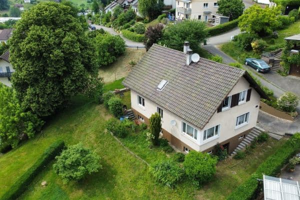 Prodej domu 200 m², pozemek 800 m², Jahnstraße 17, Oppenau Prodej domu 200 m², pozemek 800 m², Jahnstraße 17, Oppenau