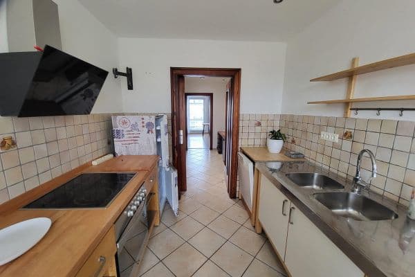 Pronájem bytu 1+1 43 m², Düsseldorf, Severní Porýní-Vestfálsko Pronájem bytu 1+1 43 m², Düsseldorf, Severní Porýní-Vestfálsko