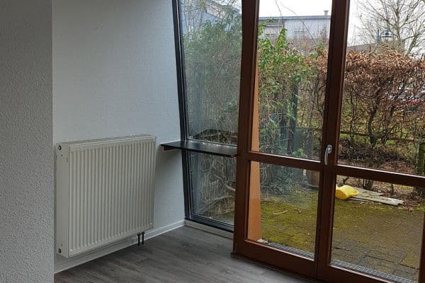 Pronájem bytu 1+1 40 m², Berliner Straße 54, Niederkassel Pronájem bytu 1+1 40 m², Berliner Straße 54, Niederkassel