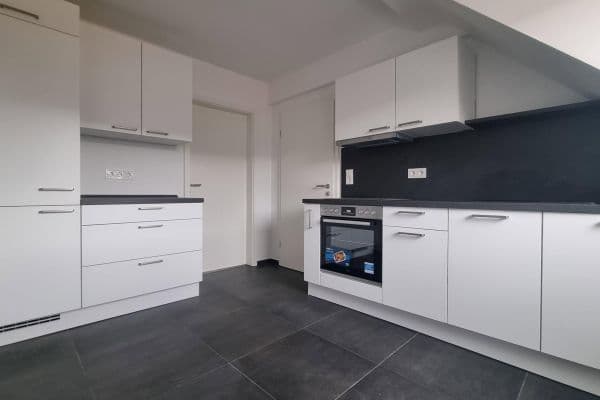 Prodej bytu 2+1 42 m², Zorndorfstraße 17, Köln, Severní Porýní-Vestfálsko Prodej bytu 2+1 42 m², Zorndorfstraße 17, Köln, Severní Porýní-Vestfálsko