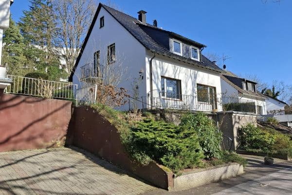 Prodej domu 153 m², pozemek 567 m², Am Bollenberg 21, Haan Prodej domu 153 m², pozemek 567 m², Am Bollenberg 21, Haan