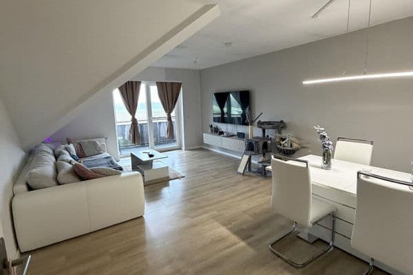 Pronájem bytu 3+1 67 m², Am Moosholz 45, Wolfsburg, Dolní Sasko Pronájem bytu 3+1 67 m², Am Moosholz 45, Wolfsburg, Dolní Sasko