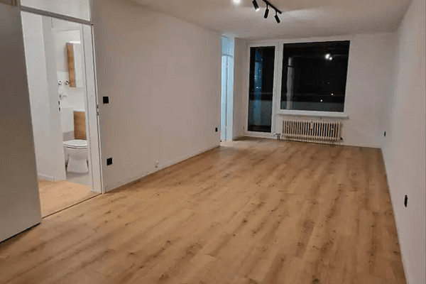 Pronájem bytu 1+1 40 m², Wichernstraße, Erlangen, Bavorsko Pronájem bytu 1+1 40 m², Wichernstraße, Erlangen, Bavorsko