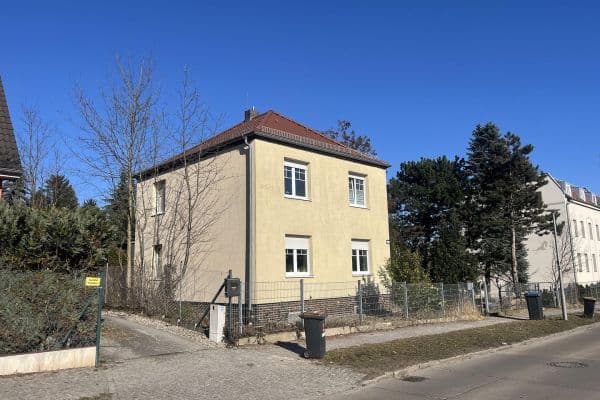 Prodej domu 129 m², pozemek 790 m², Berlin, Berlín Prodej domu 129 m², pozemek 790 m², Berlin, Berlín