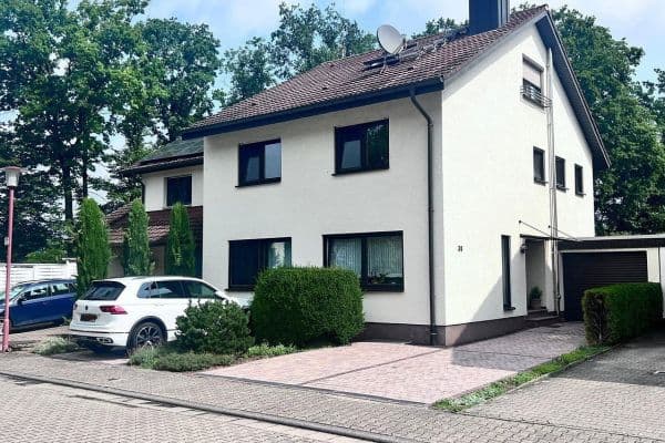 Prodej domu 195 m², pozemek 356 m², Am Waldfrieden 38, Oftersheim Prodej domu 195 m², pozemek 356 m², Am Waldfrieden 38, Oftersheim