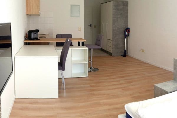 Pronájem bytu 1+1 38 m², Im Eichwald 18, Heidelberg Pronájem bytu 1+1 38 m², Im Eichwald 18, Heidelberg