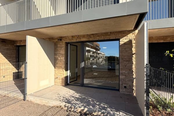 Pronájem bytu 1+kk 32 m², Haenkeho, Praha Pronájem bytu 1+kk 32 m², Haenkeho, Praha