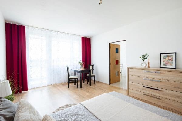 Prodej bytu 3+1 76 m², V Bažantnici, Kladno Prodej bytu 3+1 76 m², V Bažantnici, Kladno