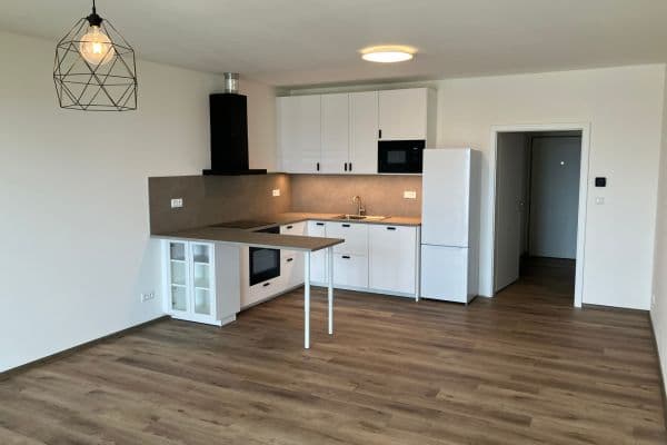 Pronájem bytu 1+kk 45 m², Okružní, Jihlava, Kraj Vysočina Pronájem bytu 1+kk 45 m², Okružní, Jihlava, Kraj Vysočina