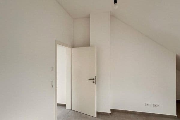 Pronájem bytu 4+1 127 m², Maintal Pronájem bytu 4+1 127 m², Maintal