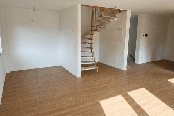 Pronájem bytu 4+1 114 m², Spenge Pronájem bytu 4+1 114 m², Spenge