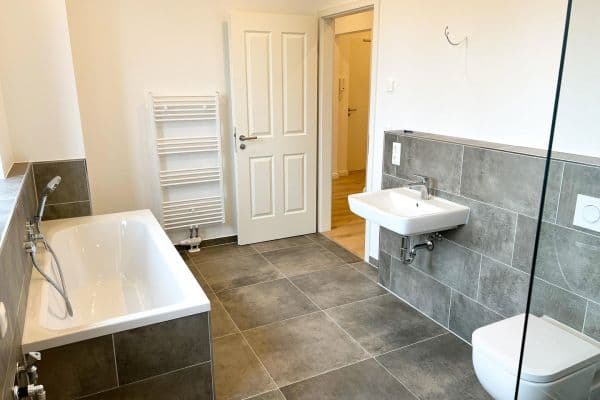 Pronájem bytu 2+1 69 m², Alt Salbke 73, Magdeburg, Sasko-Anhaltsko Pronájem bytu 2+1 69 m², Alt Salbke 73, Magdeburg, Sasko-Anhaltsko