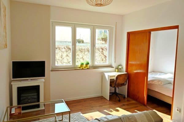 Pronájem bytu 2+1 37 m², Moserstraße 15, Stuttgart Pronájem bytu 2+1 37 m², Moserstraße 15, Stuttgart