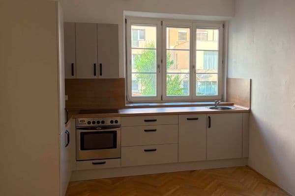 Pronájem bytu 2+kk 52 m², Aksamitova, Olomouc Pronájem bytu 2+kk 52 m², Aksamitova, Olomouc
