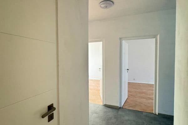 Pronájem bytu 3+1 70 m², Družstevní, Třebíč, Kraj Vysočina Pronájem bytu 3+1 70 m², Družstevní, Třebíč, Kraj Vysočina