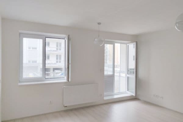 Pronájem bytu 1+kk 32 m², Zahrádky, Uherské Hradiště Pronájem bytu 1+kk 32 m², Zahrádky, Uherské Hradiště