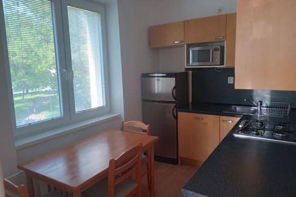 Pronájem bytu 2+1 50 m², Zelenečská, Praha Pronájem bytu 2+1 50 m², Zelenečská, Praha