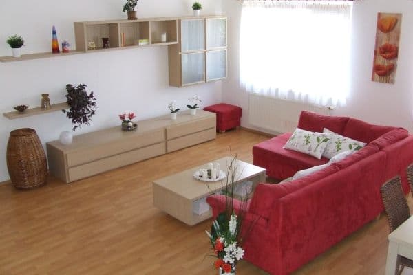 Pronájem bytu 2+kk 74 m², Dalmatská, Úvaly Pronájem bytu 2+kk 74 m², Dalmatská, Úvaly