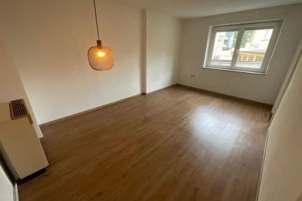 Pronájem bytu 1+1 27 m², Nürnberg Pronájem bytu 1+1 27 m², Nürnberg