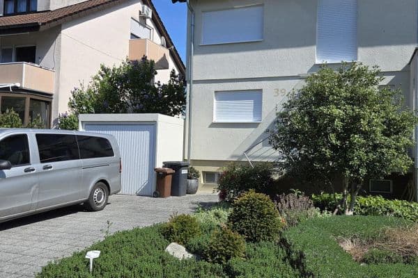 Pronájem domu 180 m², pozemek 388 m², Brühlstr. 39, Stutensee Pronájem domu 180 m², pozemek 388 m², Brühlstr. 39, Stutensee